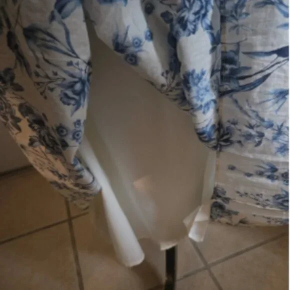 TAYLOR Floral Spring Dress - Picture 5 of 12